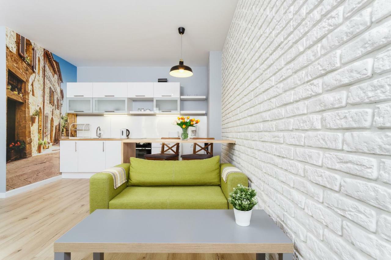 Apartments Harmonica Trynitarska By Noclegi Renters Kraków Exteriör bild